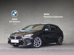 Czarny szafir metalizowany Używany 2024 BMW 120 Shadowline Hatchback | 169 900 zł