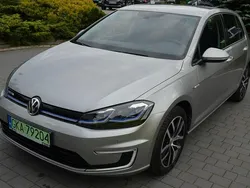 Szary (metalik) Używany 2018 VW e-Golf Hatchback | 53 900 zł