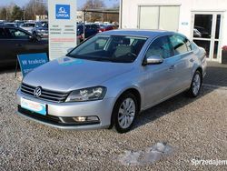 Srebrny Używany 2011 VW Passat Sedan/Limuzyna | 27 900 zł (Uczciwa cena)