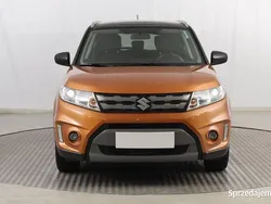 Pomarańczowy Używany 2018 Suzuki Vitara SUV | 62 999 zł (Uczciwa cena)