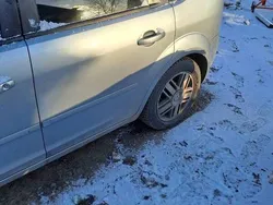 Szary Używany 2005 Ford Focus Hatchback | 3000 zł