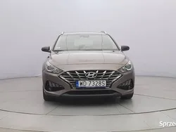 Brązowy (metalik) Używany 2022 Hyundai i30 Kombi | 59 850 zł (Uczciwa cena)