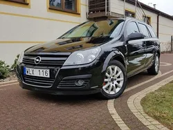 Czarny Używany 2004 Opel Astra Sedan/Limuzyna | 9900 zł (Dość drogi)