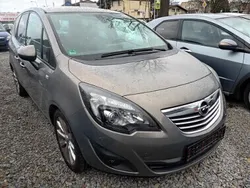 Srebrny Używany 2004 Opel Meriva Minivan | 18 900 zł