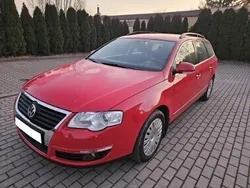 Czerwony Używany 2010 VW Passat Kombi | 17 900 zł (Uczciwa cena)
