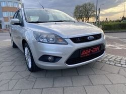 Srebrny Używany 2009 Ford Focus Titanium Hatchback | 16 999 zł (Dość drogi)