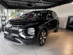 Czarny Nowe 2025 Mitsubishi Outlander P-HEV SUV | 274 790 zł