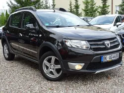 Czarny Używany 2014 Dacia Sandero Stepway Hatchback | 28 900 zł (Dość drogi)