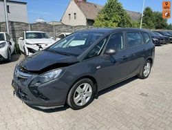 Czarny Używany 2016 Opel Zafira Tourer Minivan | 16 900 zł