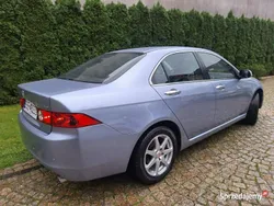 Niebieski jasny (metalik, perła) Używany 2004 Honda Accord Sport Sedan/Limuzyna | 17 750 zł (Dobra cena)