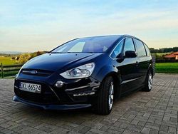 Czarny Używany 2012 Ford S-MAX ST-Line Minivan | 27 999 zł