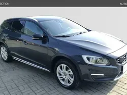 Czarny Używany 2018 Volvo V60 CC Momentum Kombi | 84 900 zł (Super Cena)