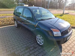 Niebieski Używany 2011 Ford Fusion Hatchback | 8900 zł (Uczciwa cena)