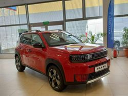 Czerwony Nowe 2025 Fiat Grande Panda La Prima SUV | 92 800 zł