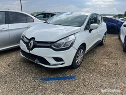 Biały Używany 2017 Renault Clio IV Hatchback | 15 900 zł