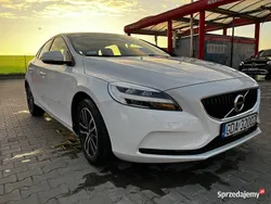 Używany 2017 Volvo V40 Kombi | 58 000 zł (Dość drogi)