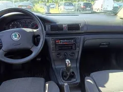 Czerwony Używany 2005 Skoda Superb Sedan/Limuzyna | 9000 zł (Dobra cena)