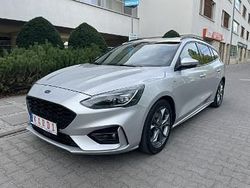 Srebrny (metalik) Używany 2020 Ford Focus ST-Line Kombi | 52 999 zł (Uczciwa cena)