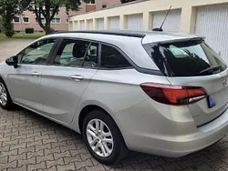 Srebrny Używany 2021 Opel Astra Edition Sedan/Limuzyna | 34 700 zł (Dobra cena)