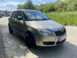 Szary Używany 2009 Skoda Fabia Hatchback | 13 999 zł (Uczciwa cena)