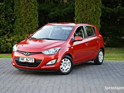 Bordowy Używany 2013 Hyundai i20 Sedan/Limuzyna | 20 900 zł