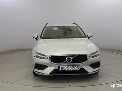 Srebrny Używany 2021 Volvo V60 Momentum Kombi | 124 900 zł (Uczciwa cena)