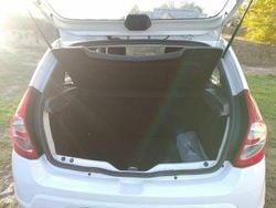 Biały Używany 2010 Dacia Sandero Hatchback | 7100 zł (Super Cena)