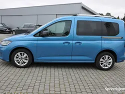 Niebieski (metalik) Używany 2021 VW Caddy Minivan | 94 900 zł (Dobra cena)