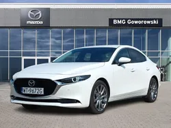 Snowflake white pearl Używany 2024 Mazda 3 Sedan/Limuzyna | 135 900 zł