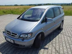 Srebrny Używany 2004 Opel Zafira Minivan | 6900 zł (Dość drogi)