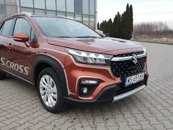 Zq3 canyon brown pearl metallic Używany 2024 Suzuki SX4 S-Cross SUV | 114 900 zł