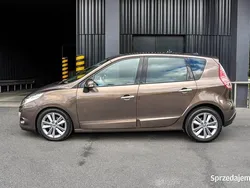 Używany 2010 Renault Scénic III Minivan | 23 500 zł (Dość drogi)