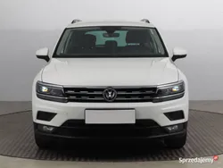 Biały Używany 2019 VW Tiguan SUV | 85 999 zł (Uczciwa cena)