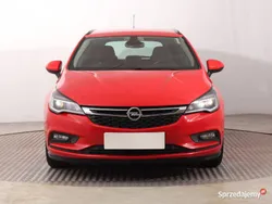 Czerwony Używany 2019 Opel Astra Kombi | 35 999 zł (Uczciwa cena)