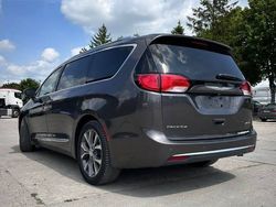 Używany 2017 Chrysler Pacifica Limited SUV | 66 500 zł (Super Cena)
