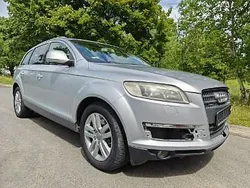 Srebrny Używany 2007 Audi Q7 SUV | 16 900 zł