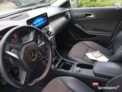 Biały Używany 2013 Mercedes 180 Sedan/Limuzyna | 49 000 zł