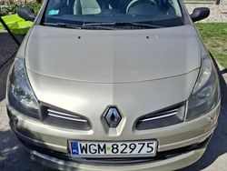 Złoty Używany 2007 Renault Clio III Hatchback | 12 800 zł