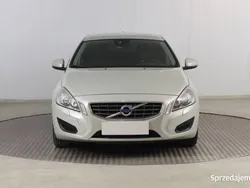 Beżowy Używany 2010 Volvo S60 Sedan/Limuzyna | 24 999 zł (Uczciwa cena)