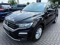 Czarny Używany 2018 VW T-Roc SUV | 63 900 zł (Dość drogi)