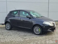 Czarny (metalik) Używany 2012 Lancia Ypsilon Hatchback | 18 900 zł