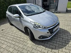 Srebrny Używany 2015 Peugeot 208 Hatchback | 17 200 zł (Super Cena)
