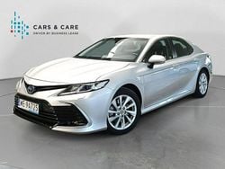 Srebrny (metalik) Używany 2023 Toyota Camry Comfort Sedan/Limuzyna | 121 900 zł (Uczciwa cena)