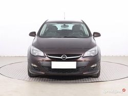 Brązowy Używany 2013 Opel Astra Hatchback | 28 999 zł (Uczciwa cena)