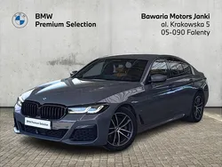 Szary bernina z bursztynowym połyskiem metalizowany Używany 2020 BMW 520 Shadowline Sedan/Limuzyna | 159 900 zł