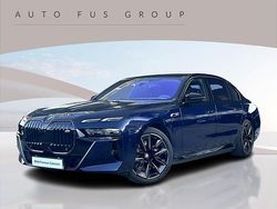 Niebieski tanzanite bmw individual metalizowany Używany 2024 BMW i7 Comfort Edition Sedan/Limuzyna | 579 900 zł