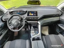 Czarny Używany 2020 Peugeot 5008 Minivan | 70 000 zł (Dobra cena)