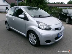 Szary Używany 2009 Toyota Aygo Hatchback | 11 900 zł (Uczciwa cena)