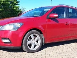 Bordowy Używany 2010 Kia Ceed 2 Kombi | 15 800 zł (Uczciwa cena)
