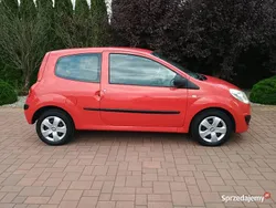 Czerwony Używany 2009 Renault Twingo Hatchback | 5950 zł (Uczciwa cena)